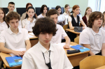 Почётный гражданин Артёма Виктор Горчаков встретился с учениками 17 школы